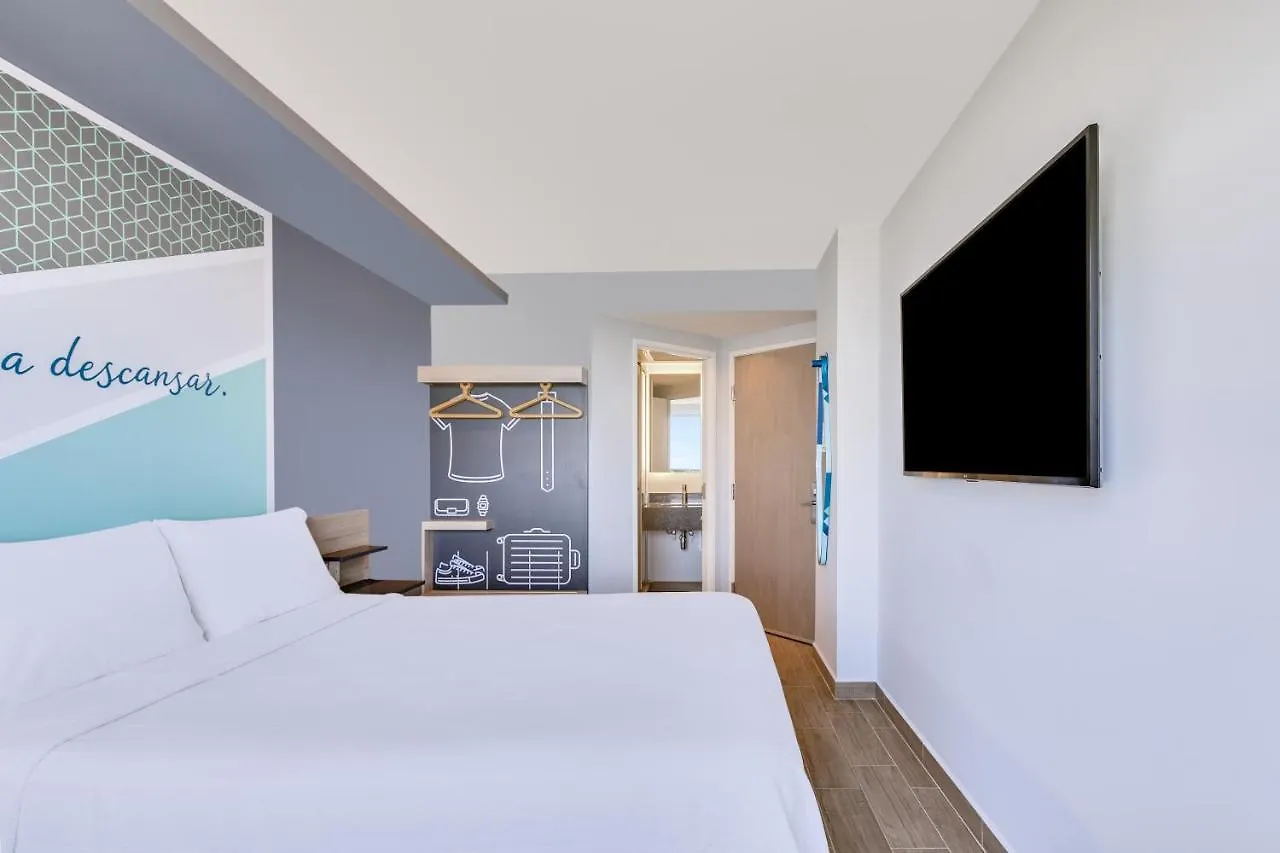 Hotel One Mazatlán 3*,