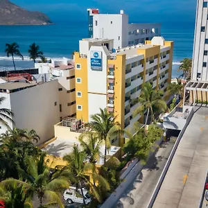 Western Freeman Zona Dorada *** Mazatlan